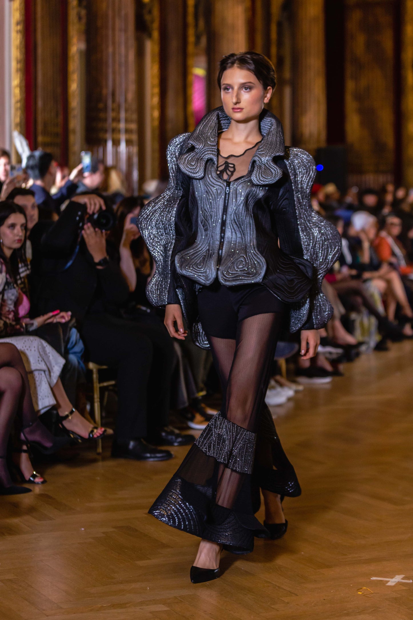The Curved Elegance Jacket